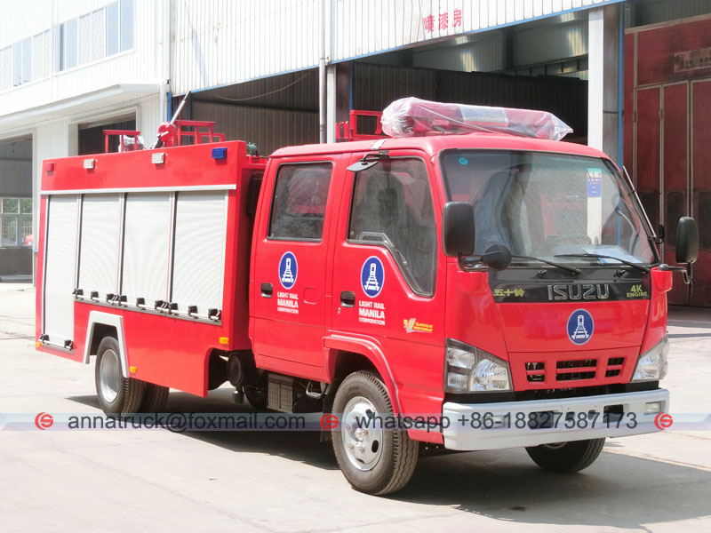 2,000 Liters Fire Engine ISUZU - Right Front