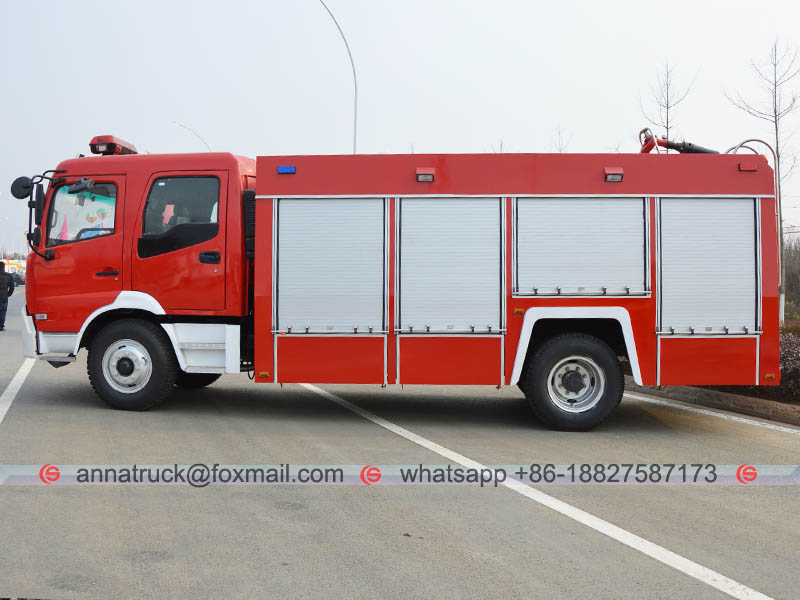 Dongfeng Kingrun Fire Extinguish Foam Truck-Side