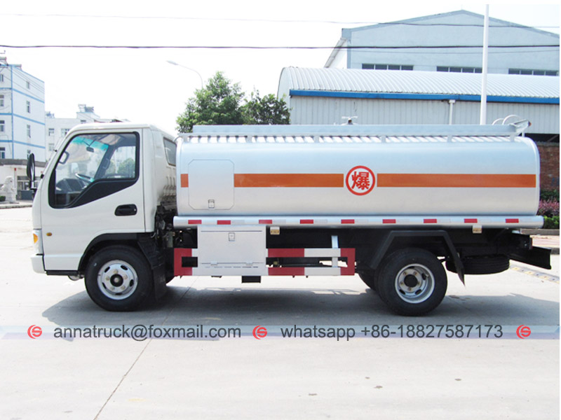 JAC 7,000 Liters Oil Tank Truck-1