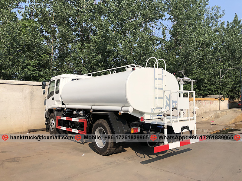 camión cisterna de agua potable