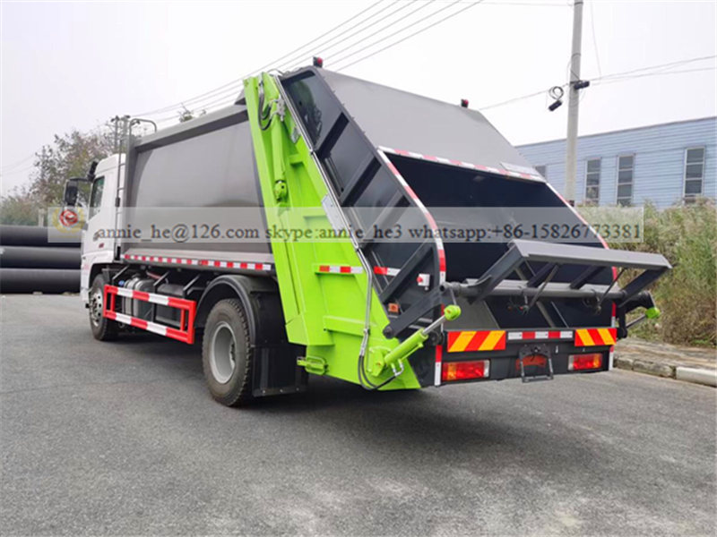 Compactor garbage truck for sale