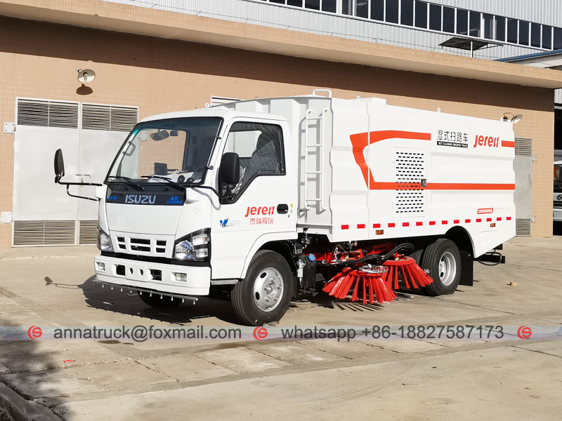 ISUZU Road Sweeper Truck