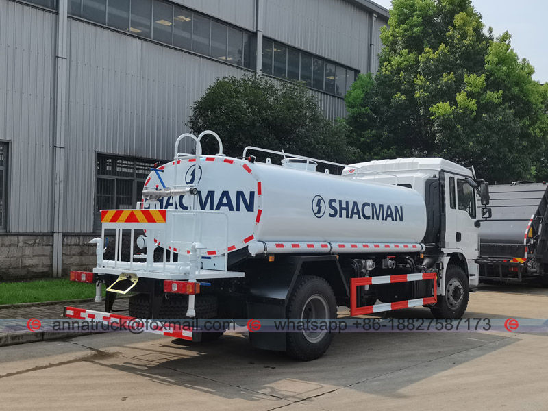 Shacman Water Tank Truck-3
