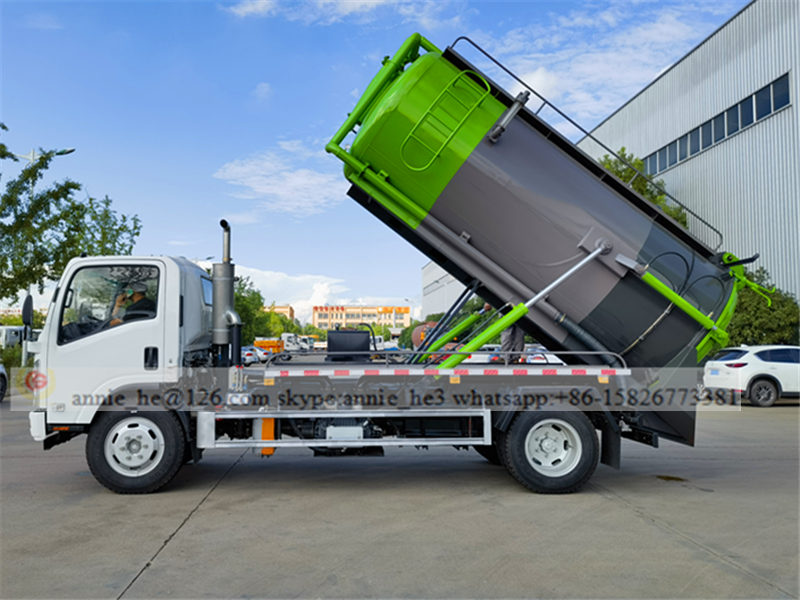 Isuzu vacuum truck