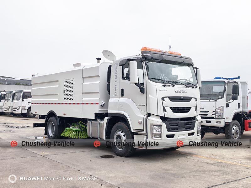 ISUZU FVR 12cbm Road Sweeping Truck