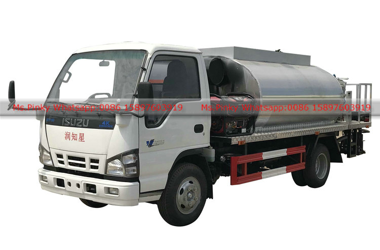 ISUZU Bitumen Spreader Truck