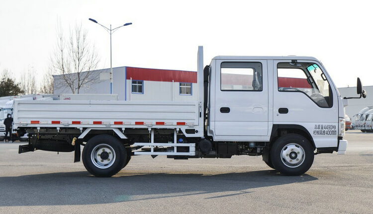 100P ISUZU Cargo Truck