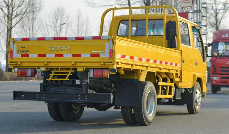  ISUZU 100P 4T Small Flatbed Truck