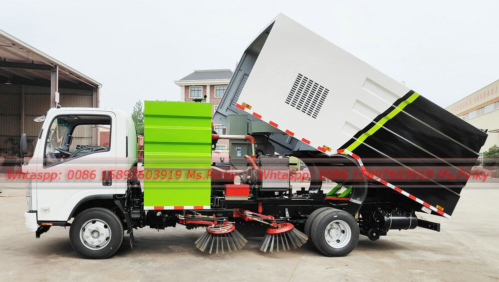 ISUZU Road Sweeper