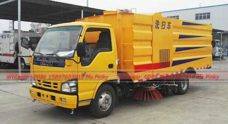 ISUZU Road Brushing and Sweeping Truck 4K Engine