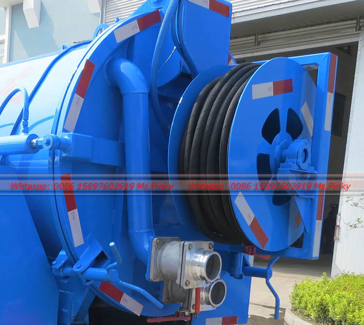 ISUZU vacuum tank truck