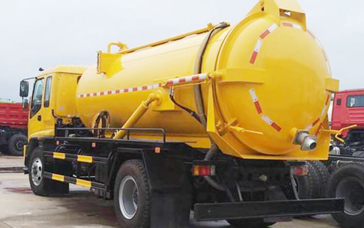 ISUZU FTR Sewer Vacuum Truck