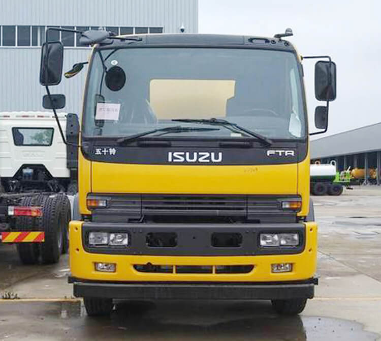 ISUZU FTR Sewer truck with MORO PUMP