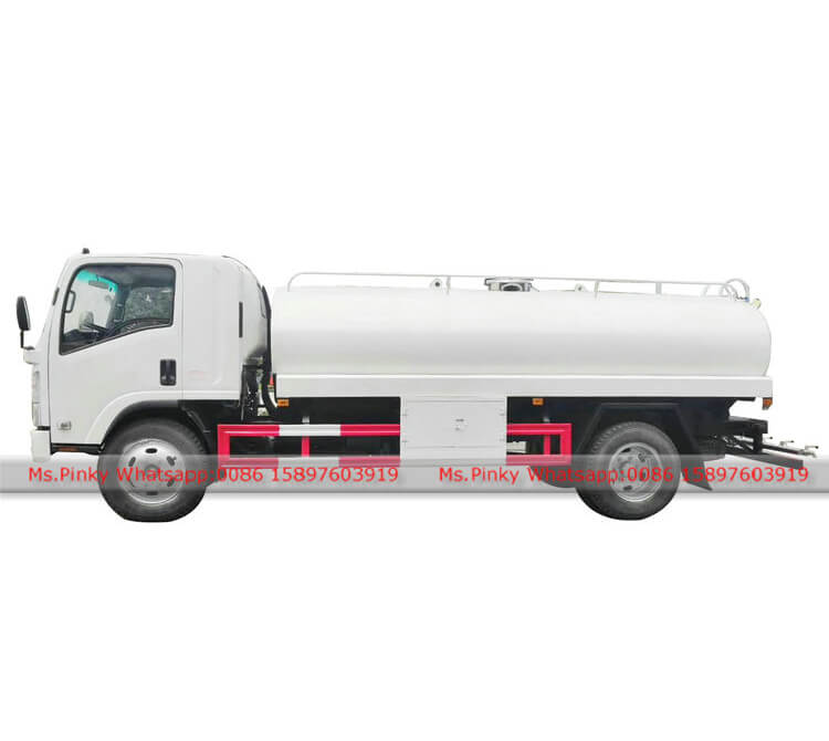 ISUZU Truck and Water Tank