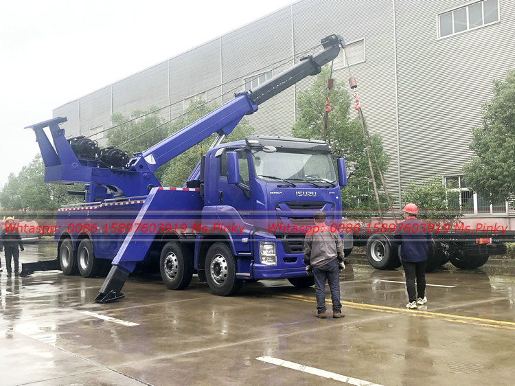 30T ISUZU GIGA Wrecker 