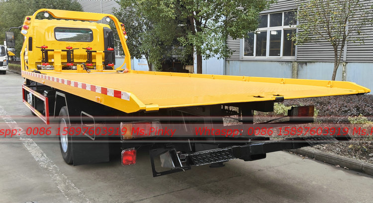 ISUZU Wrecker Flatbed Truck