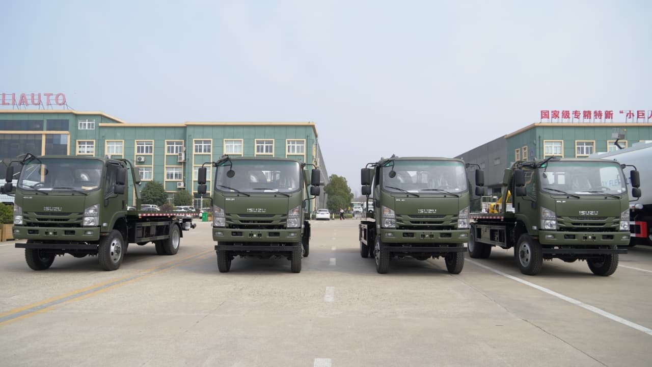 ISUZU Wrecker Truck Russia