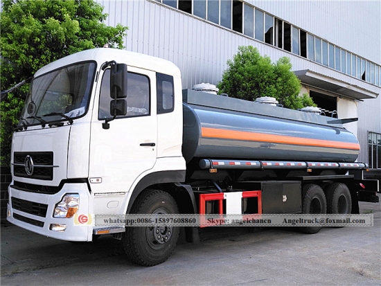 Dongfeng Chemical liquid tanker truck