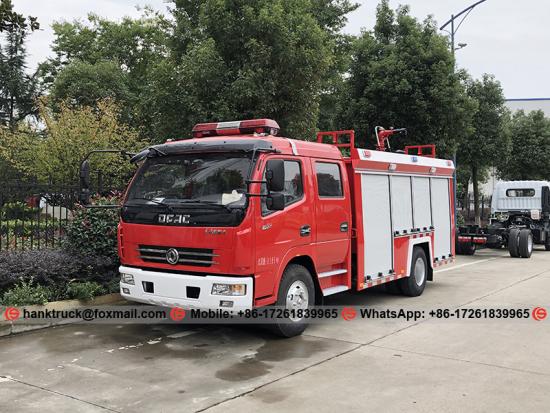 Right Hand Drive DONGFENG 2,000 Liters Foam Fire Rescue Truck