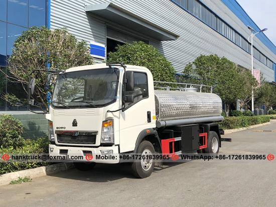 HOWO 5,000 Liters Food Grade Stainless Steel Potable Water Truck