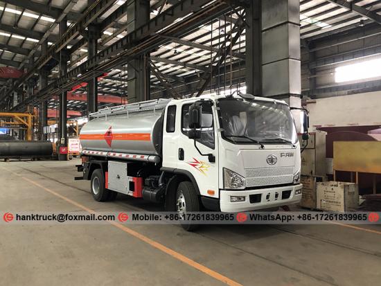 FAW 8,000 Liters Refuel Tank Truck with Two Compartments