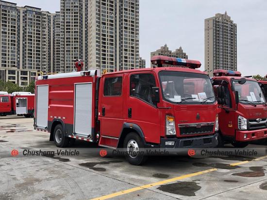 RHD SINOTRUK HOWO 5000 Liters Foam Tanker Fire Fight Truck