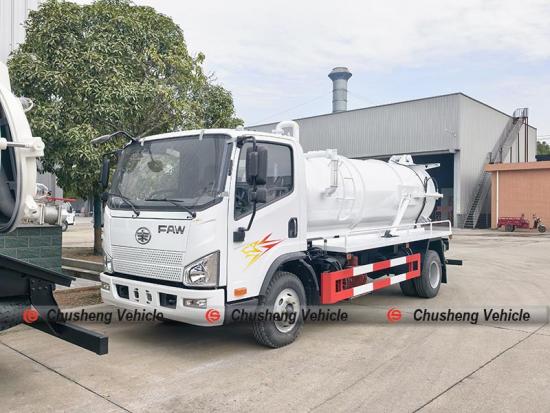 FAW 6,000 Liters Sludge Clean Truck with Italy Pump