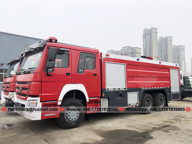 Right Hand Drive SINOTRUK HOWO 12,000 Liters Foam Fire Engine